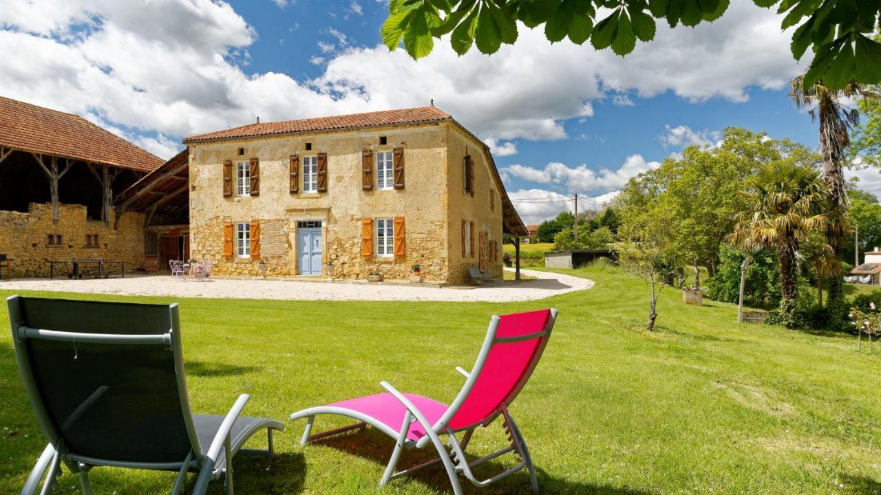 Le Guitou Villa Monlezun Exterior photo